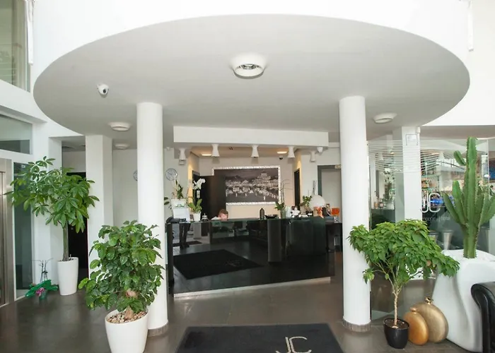 Hotel Jc Contemporary